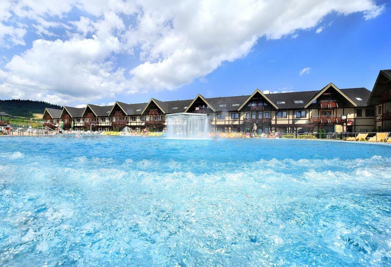 Apartman Nellinka Bešeňová Exteriör bild